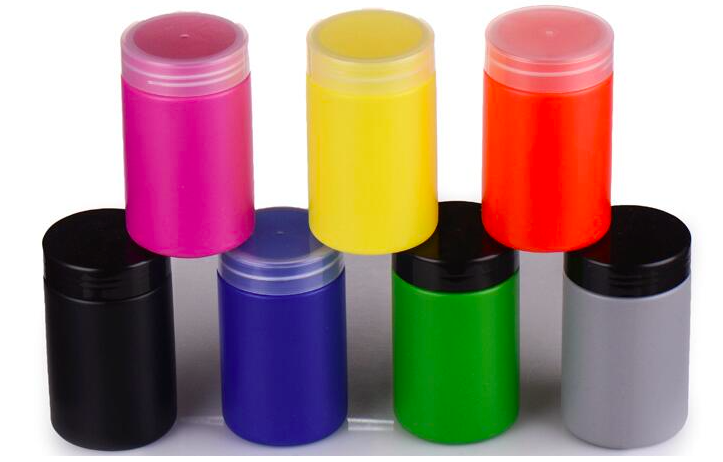 Are plastic canisters worth buying?